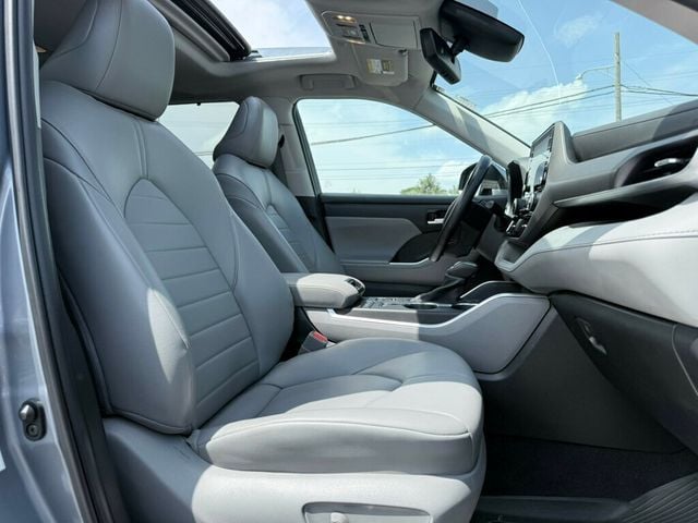 2022 Toyota Highlander XLE AWD - 22885246 - 13