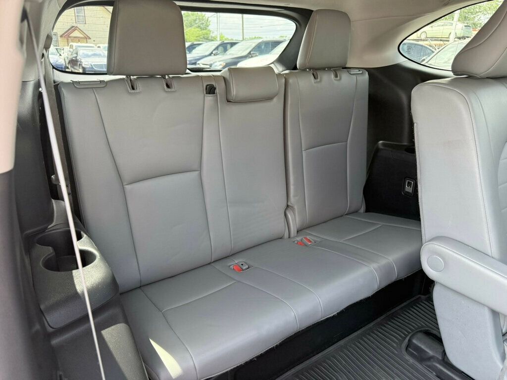 2022 Toyota Highlander XLE photo 21