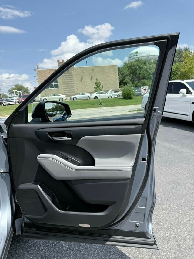 2022 Toyota Highlander XLE AWD - 22885246 - 22