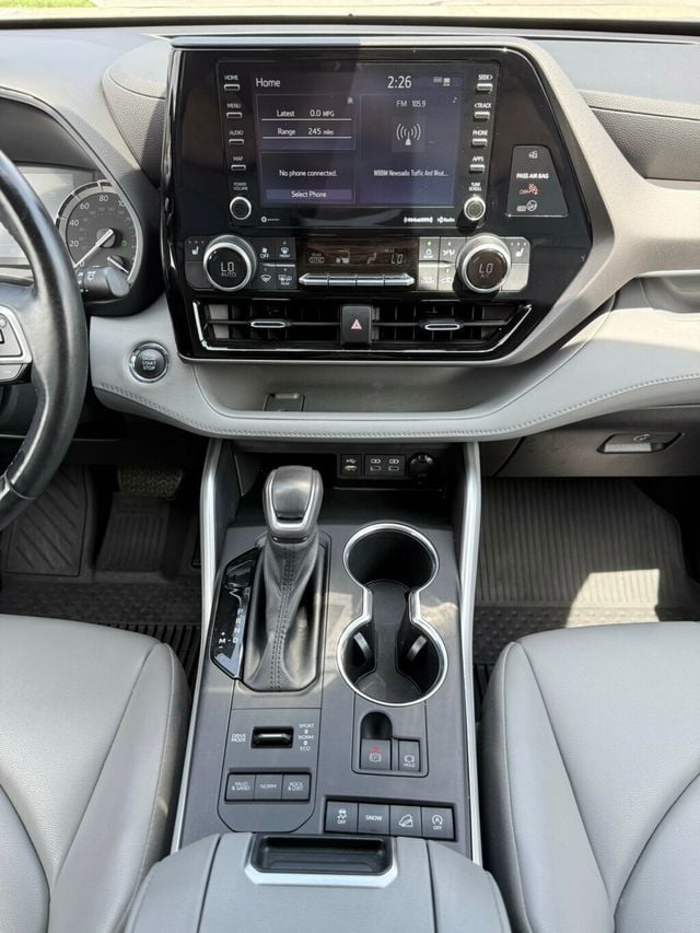 2022 Toyota Highlander XLE AWD - 22885246 - 33