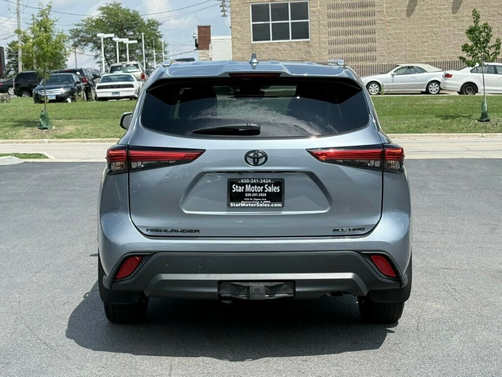 2022 Toyota Highlander XLE photo 7