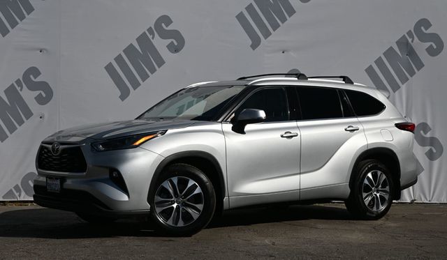 2022 Toyota Highlander XLE FWD - 23000127 - 0