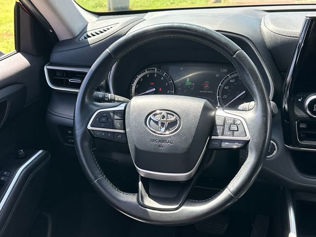 2022 Toyota Highlander XLE FWD - 22989981 - 16