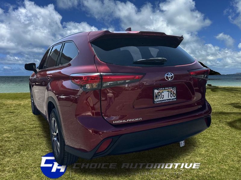 2022 Toyota Highlander XLE FWD - 22989981 - 4