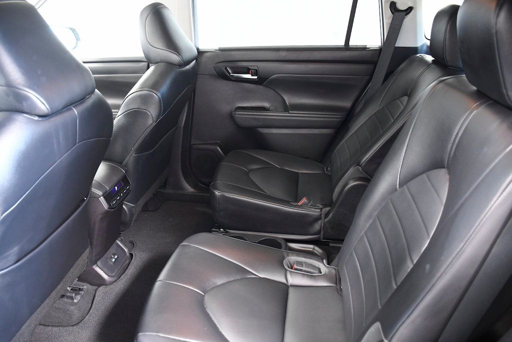 2022 Toyota Highlander XLE FWD - 22804423 - 9
