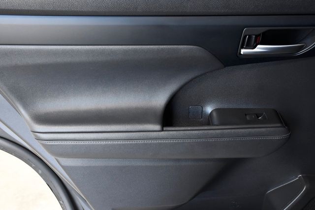 2022 Toyota Highlander XLE FWD - 22804423 - 10