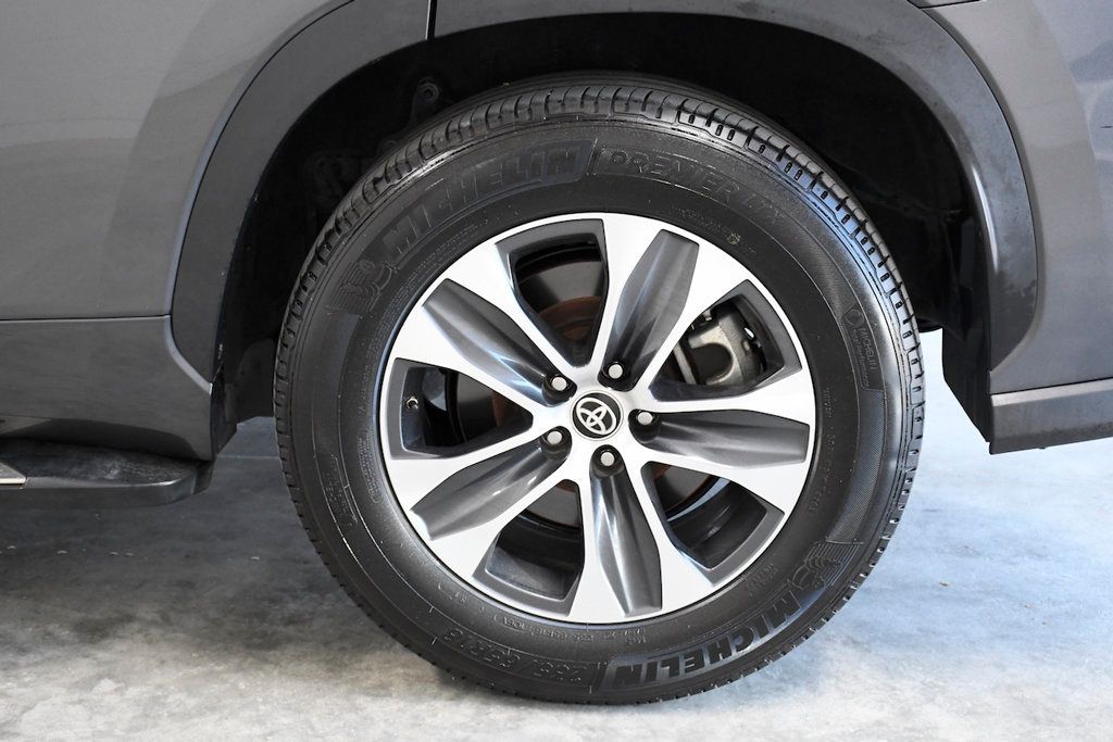 2022 Toyota Highlander XLE FWD - 22804423 - 12