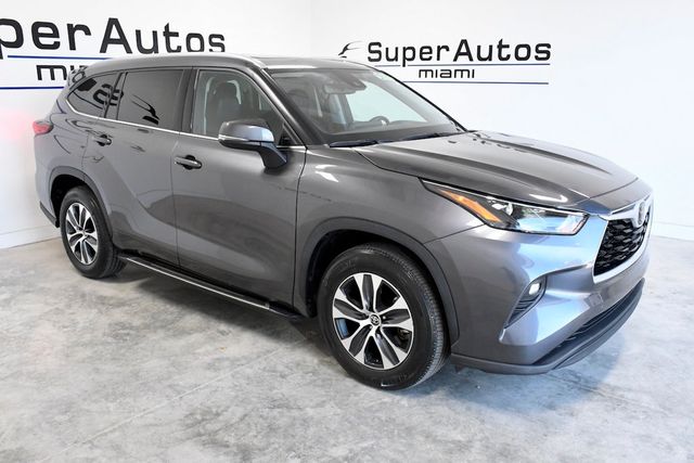 2022 Toyota Highlander XLE FWD - 22804423 - 2