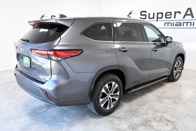 2022 Toyota Highlander XLE FWD - 22804423 - 3