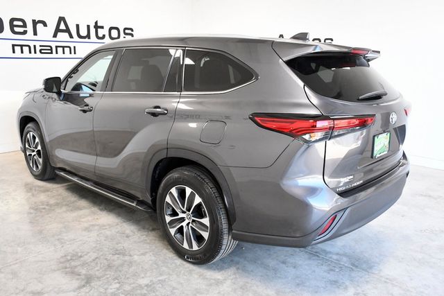2022 Toyota Highlander XLE FWD - 22804423 - 5