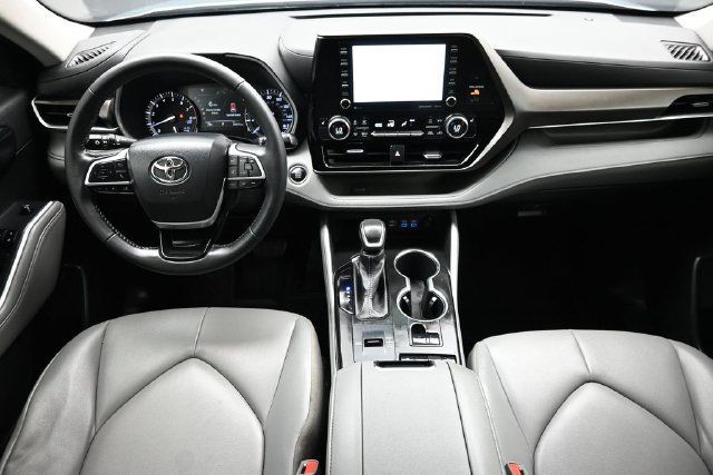 2022 Toyota Highlander XLE FWD - 23081041 - 10