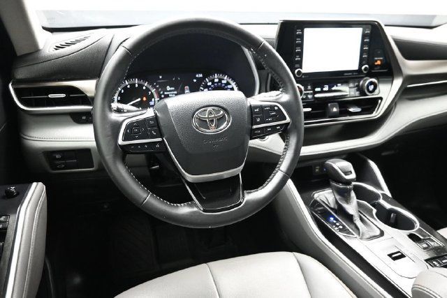 2022 Toyota Highlander XLE FWD - 23081041 - 12