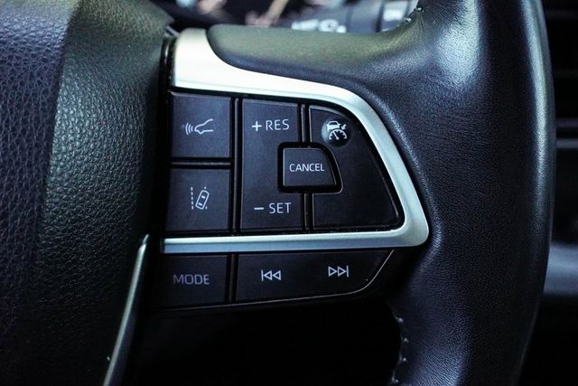 2022 Toyota Highlander XLE FWD - 22959733 - 25