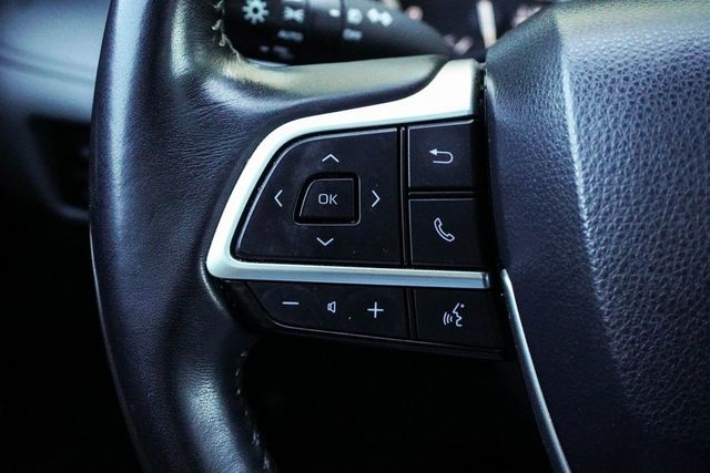 2022 Toyota Highlander XLE FWD - 22959733 - 26