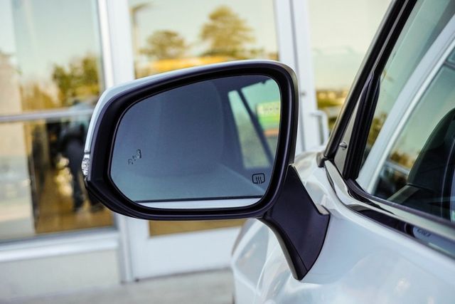 2022 Toyota Highlander XLE FWD - 22959733 - 31