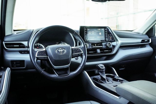 2022 Toyota Highlander XLE FWD - 22959733 - 4