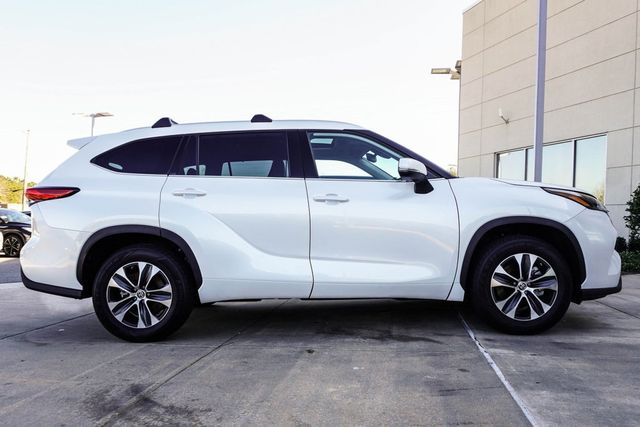 2022 Toyota Highlander XLE FWD - 22959733 - 7