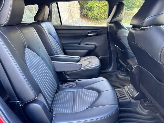 2022 Toyota Highlander XSE AWD - 23087524 - 22