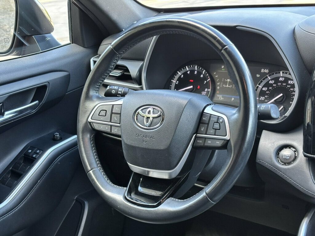 2022 Toyota Highlander XSE AWD - 23087524 - 26