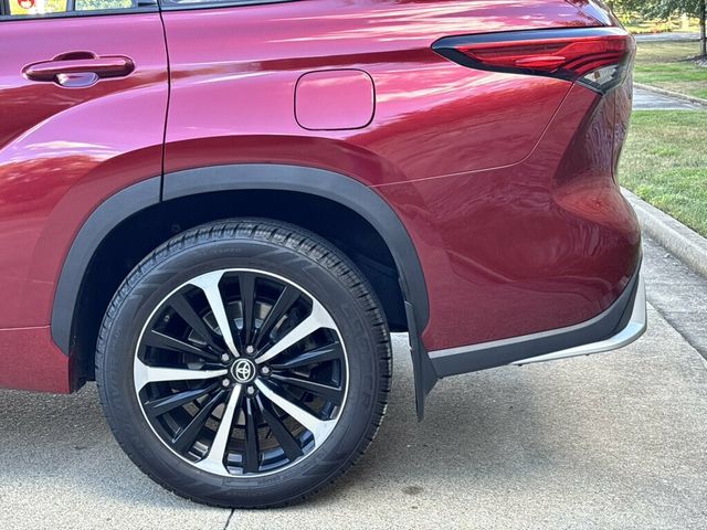 2022 Toyota Highlander XSE AWD - 23087524 - 41