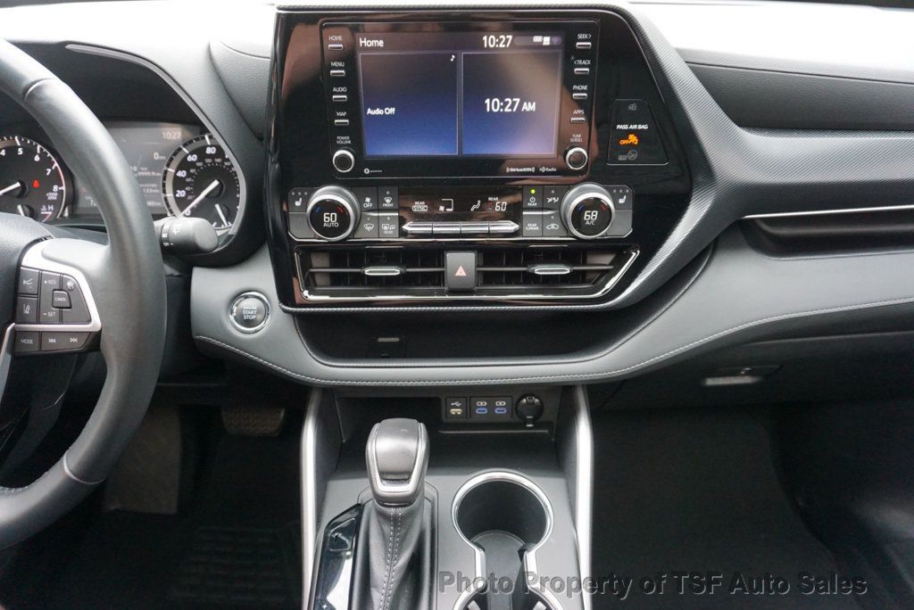 2022 Toyota Highlander XSE photo 18