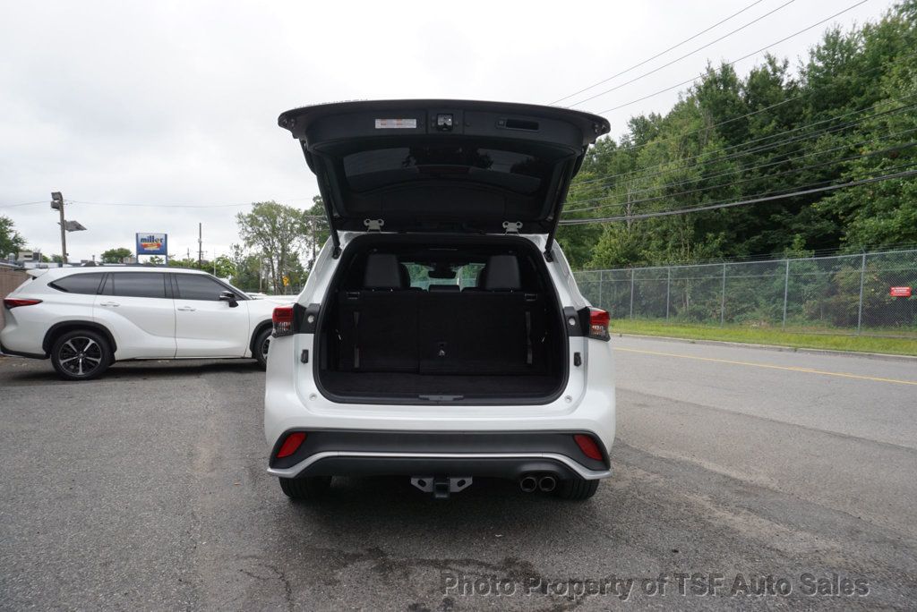 2022 Toyota Highlander XSE photo 42