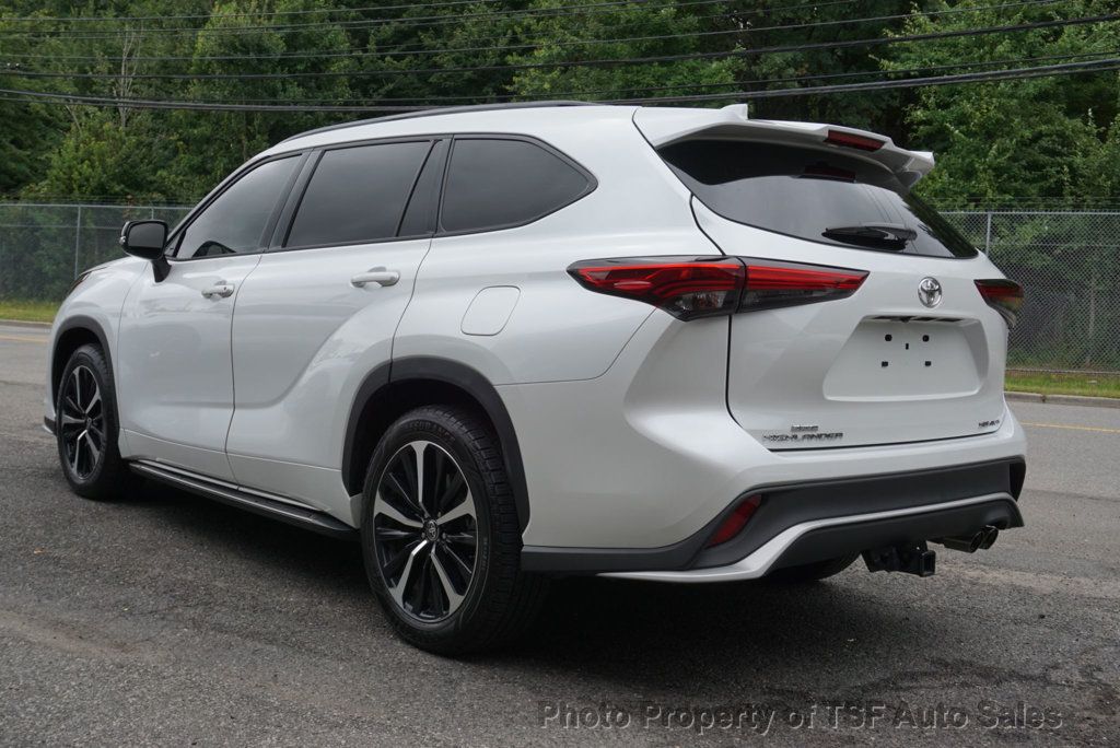 2022 Toyota Highlander XSE photo 5