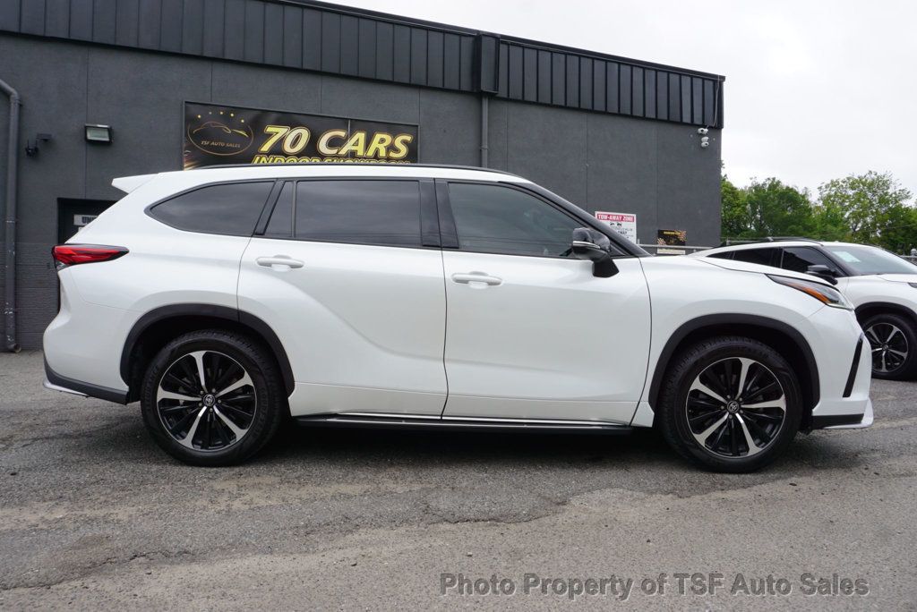 2022 Toyota Highlander XSE photo 8