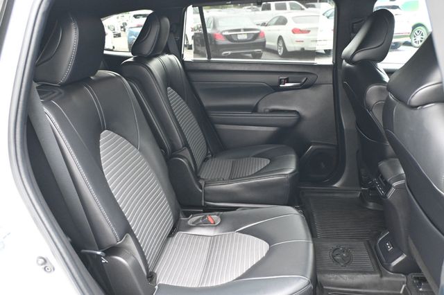 2022 Toyota Highlander XSE FWD - 22900824 - 17
