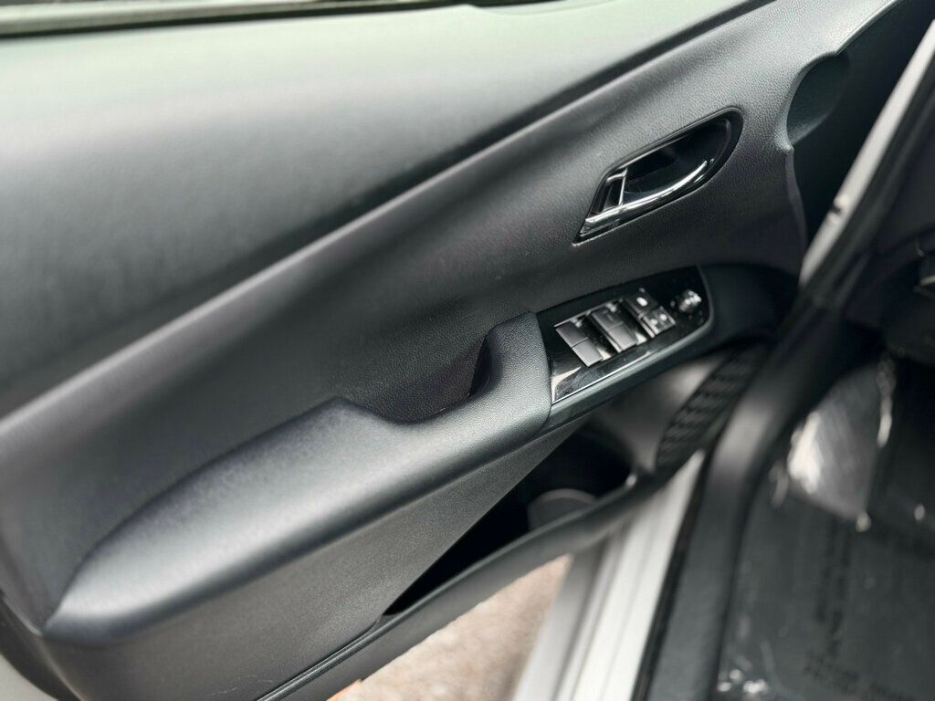 2022 Toyota Prius  - 22944185 - 10