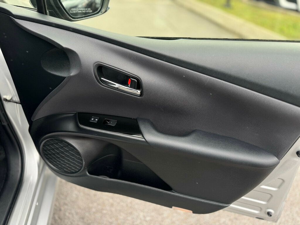 2022 Toyota Prius  - 22944185 - 17
