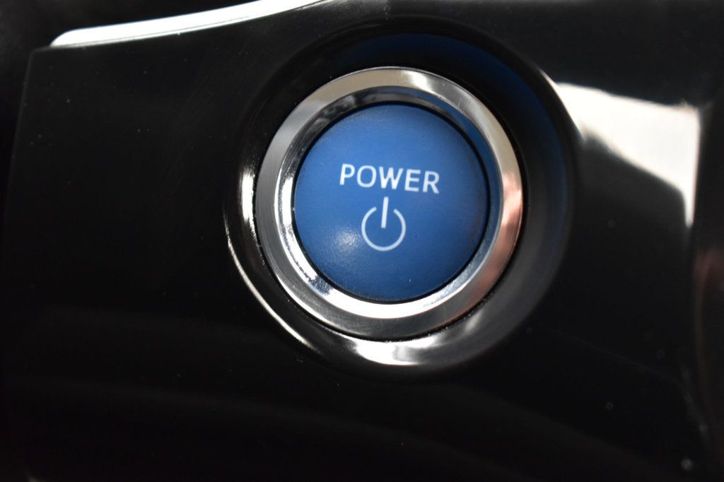 2022 Toyota Prius LE - 22950107 - 26