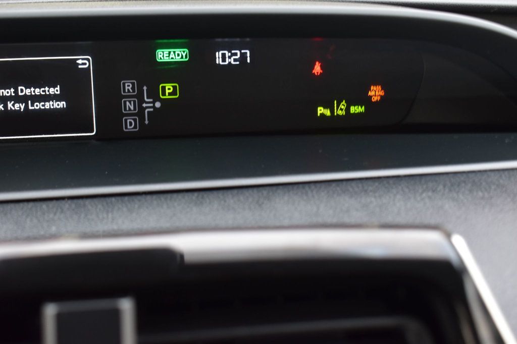 2022 Toyota Prius LE - 22950107 - 28