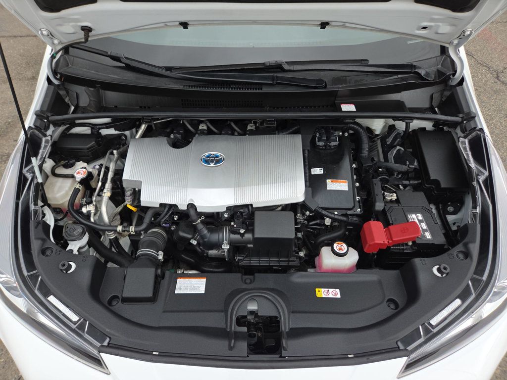 Toyota Prius photo 22