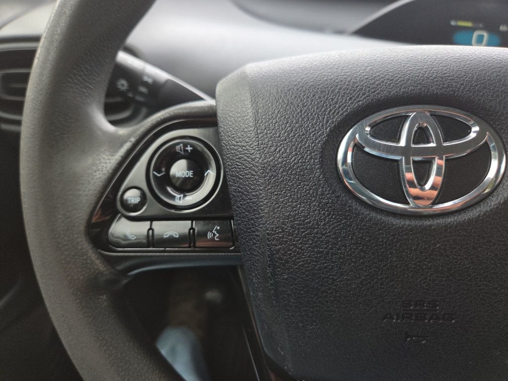 Toyota Prius photo 30