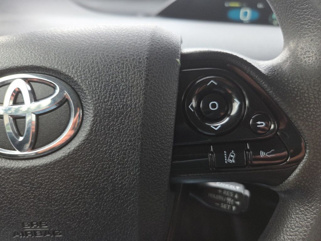 Toyota Prius photo 31