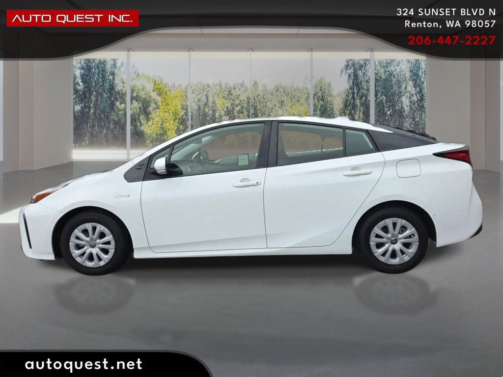 Toyota Prius photo 8