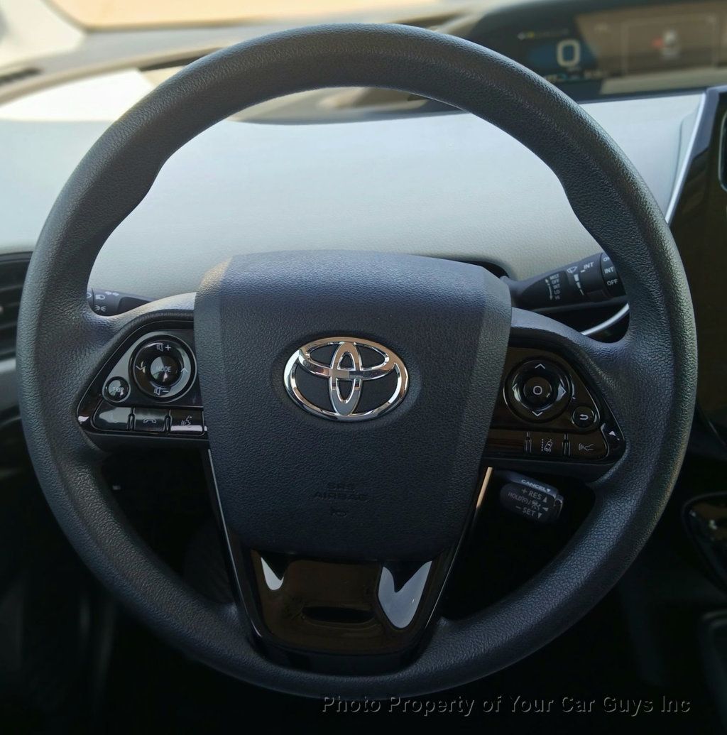 2022 Toyota Prius LE - 22597418 - 18