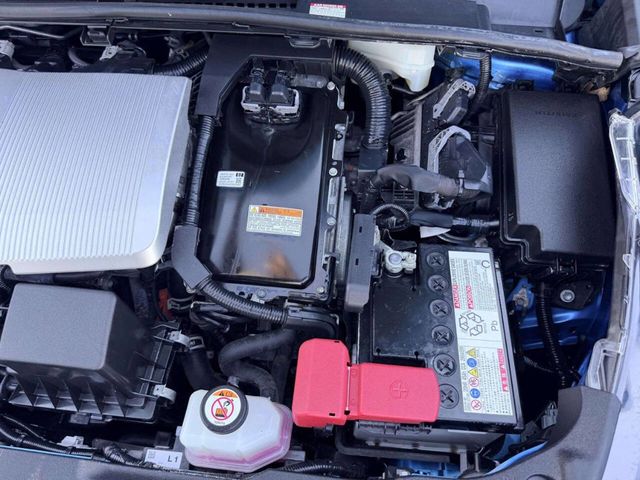 2022 Toyota Prius LE AWD-e - 23053543 - 9