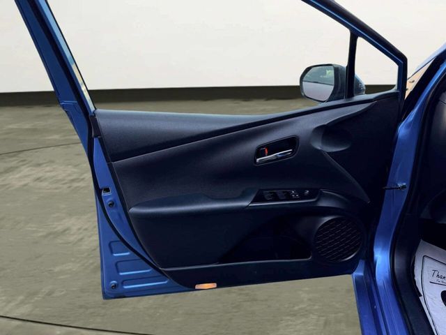 2022 Toyota Prius LE AWD-e - 23053543 - 11