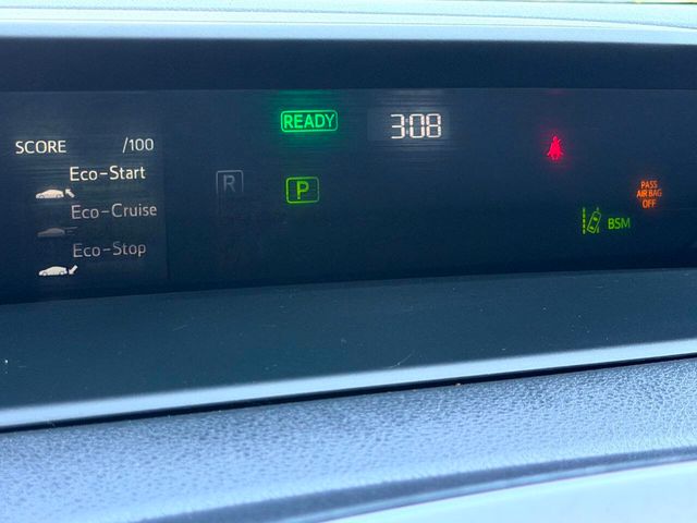 2022 Toyota Prius LE AWD-e - 23053543 - 40