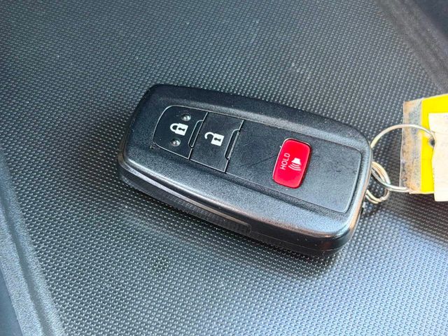 2022 Toyota Prius LE AWD-e - 23053543 - 42