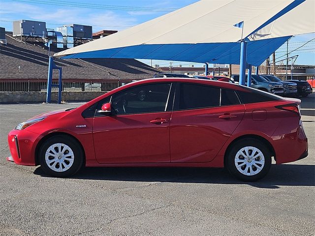 2022 Toyota Prius L Eco - 22725831 - 1