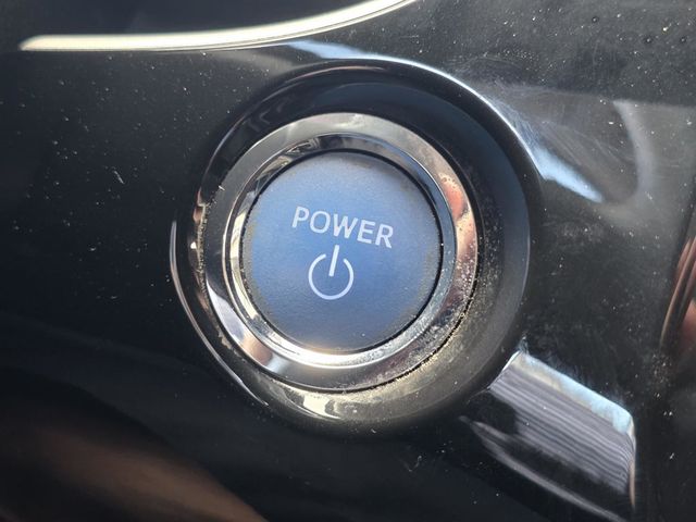 2022 Toyota Prius L Eco - 23089740 - 16