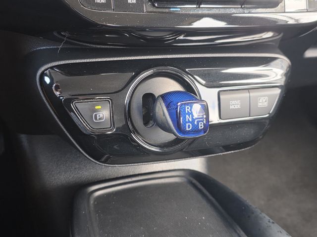 2022 Toyota Prius L Eco - 23089740 - 18