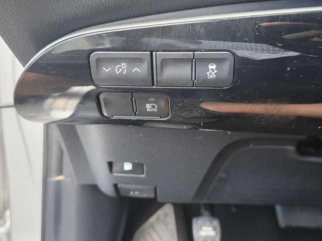 2022 Toyota Prius L Eco - 23089740 - 20