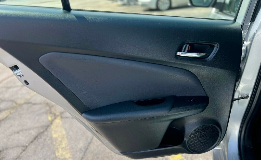 2022 Toyota Prius L Eco - 22822517 - 15