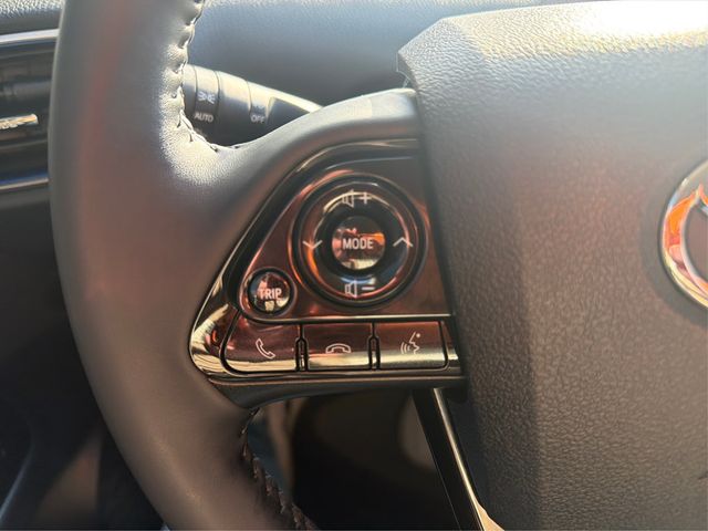 2022 Toyota Prius Limited - 22983914 - 28