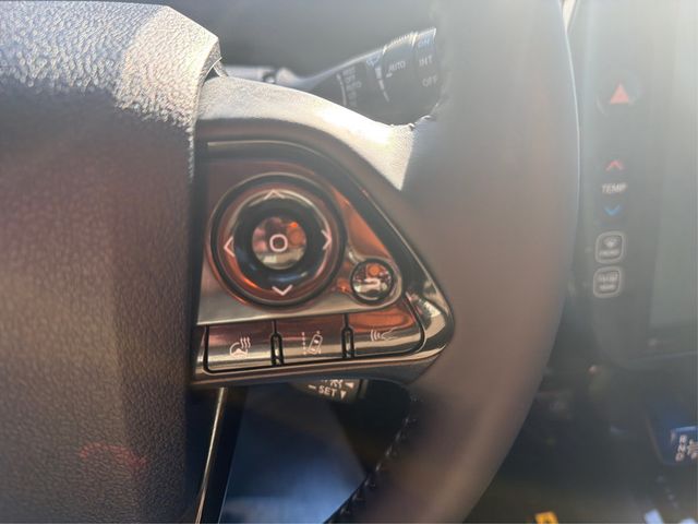 2022 Toyota Prius Limited - 22983914 - 29