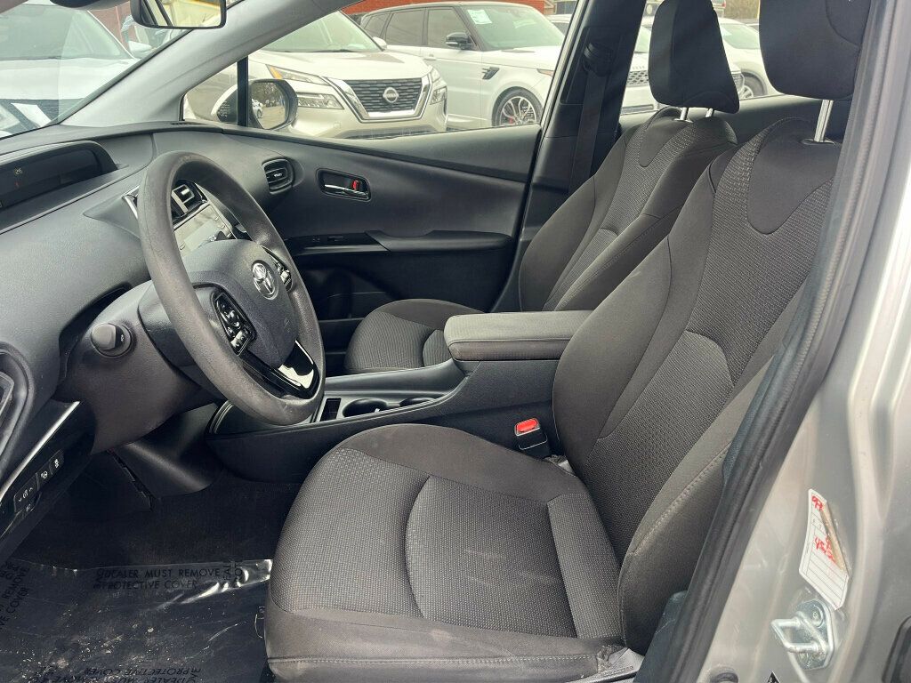 2022 Toyota Prius SPECIOUS SEDAN, GAS SAVER! - 22987505 - 14